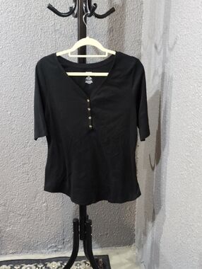 Sonoma Black V‑Neck Short Sleeve Henley Top